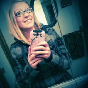 Meet your Posher, Melissa